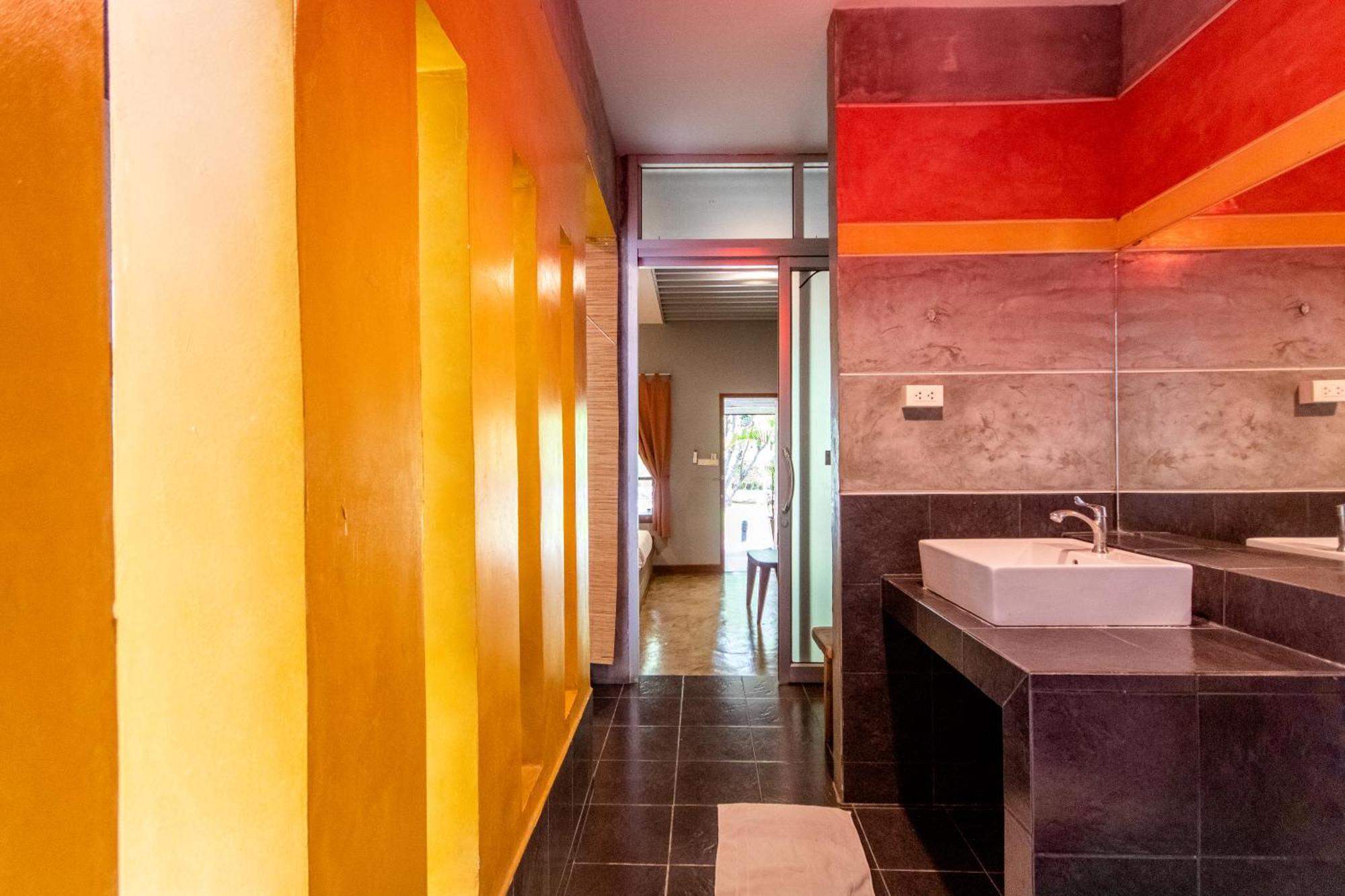 Namsai Resort Kanchanaburi Habitación foto